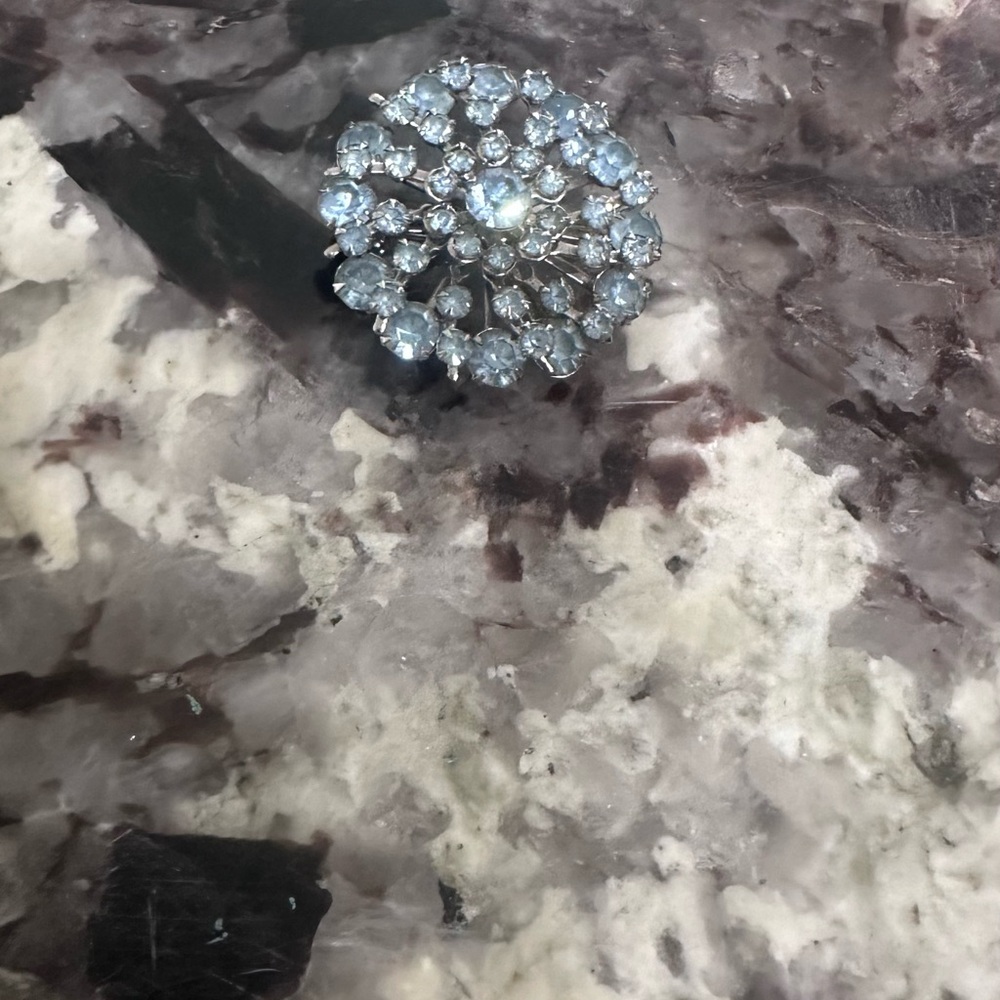 Vintage Blue Crystal Brooch - Picture 3 of 7
